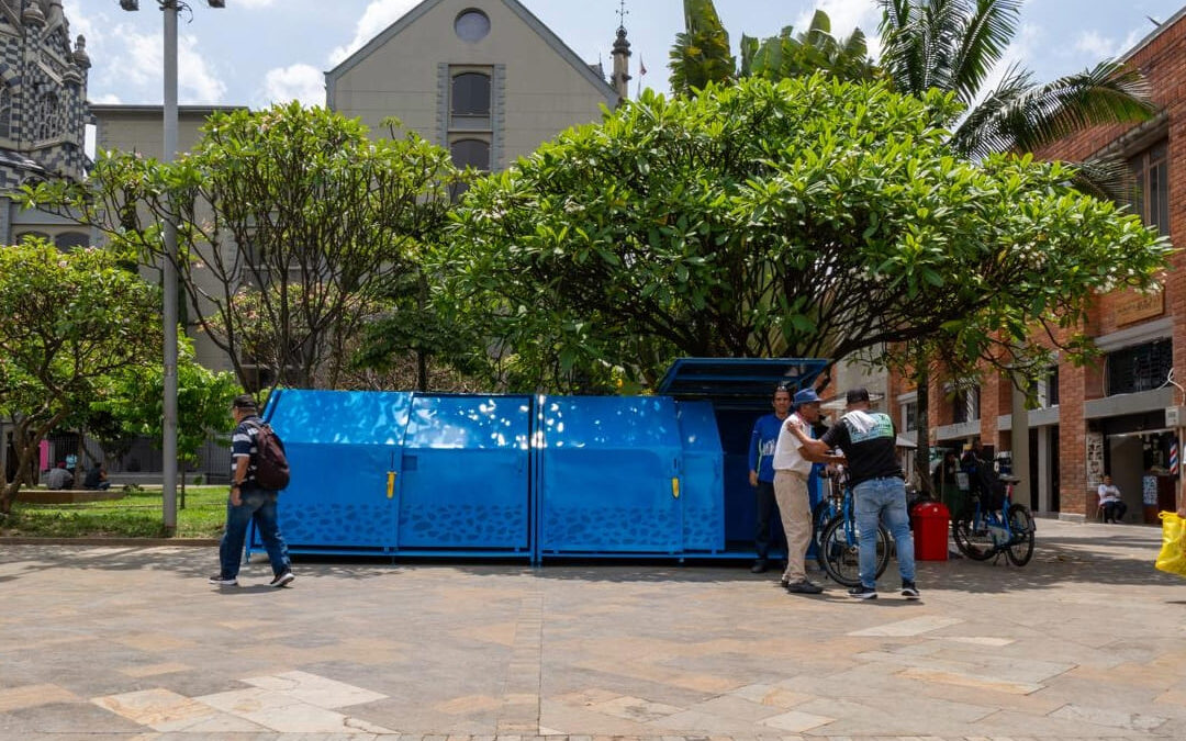 Estación de EnCicla en Plaza Botero regresa recuperada al lugar de operación tradicional